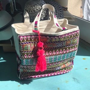 Ranee’s multicolored tote bag